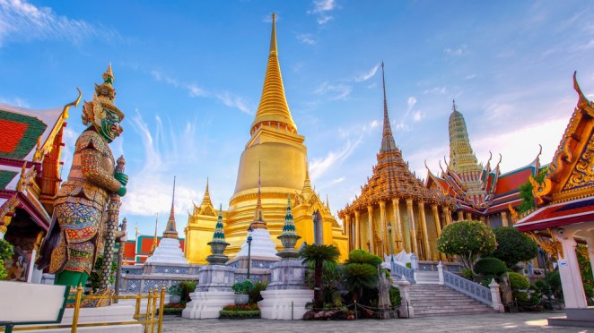 Wat Phra Kaew - Southtownboy Studio/Shutterstock